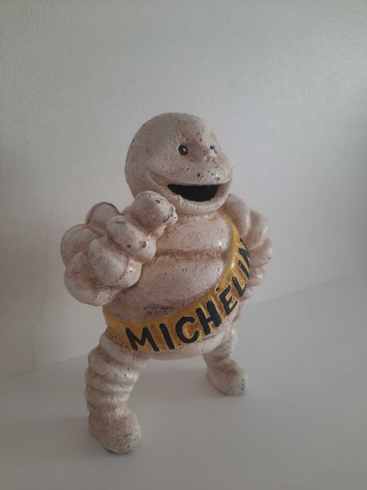 Estatua Michelin Bibendum