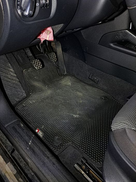 Audi A3 8P- ( 2003 - 2013 ) - 5D - Dywaniki EVA ( Czarne )