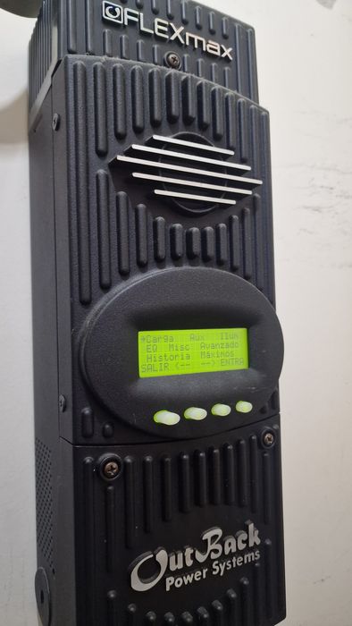 Controlador de baterias Outback FM80 12-60V 80A