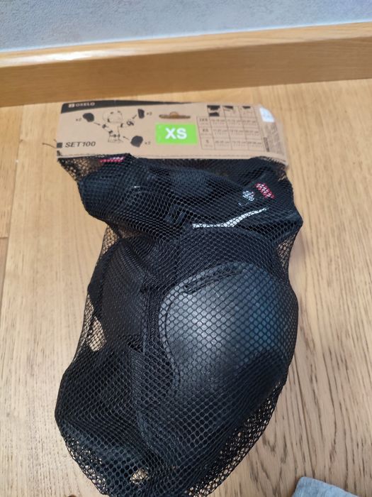 Rolki Oxelo Fit3 r. 29-32 + zestaw ochraniaczy
oxelo
Rolki fitness FIT