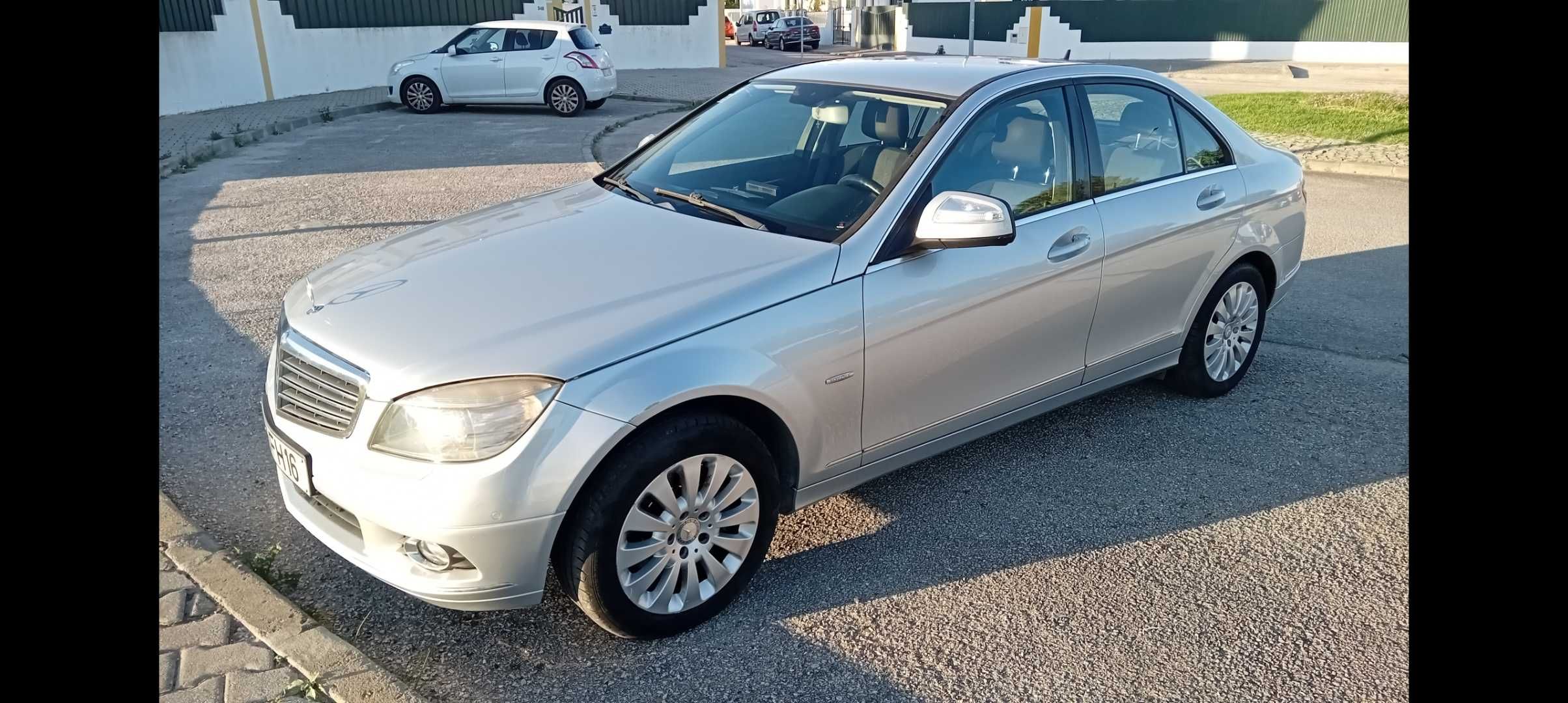 MERCEDES C 220 CDI Elegance CX Automática