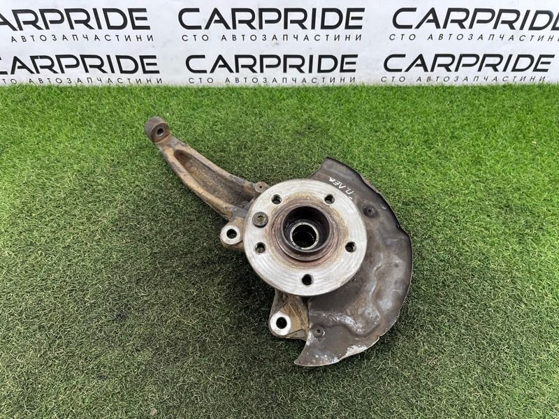 Поворотный кулак передний левый Volkswagen Amarok 2H 2.0 2012