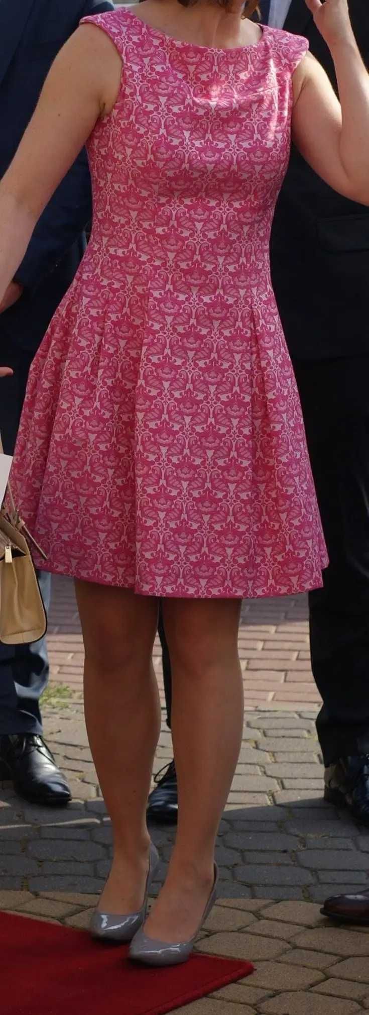 Sukienka na wesele, przyjęcie, na co dzień