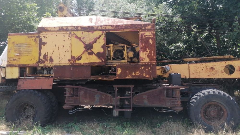 Пневмоколесный кран КС 5363д 36т