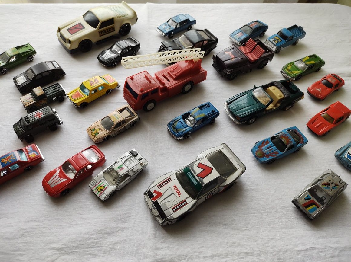 Stare Resoraki samochodziki kolekcja zestaw Mazda Chevrolet  Matchbox