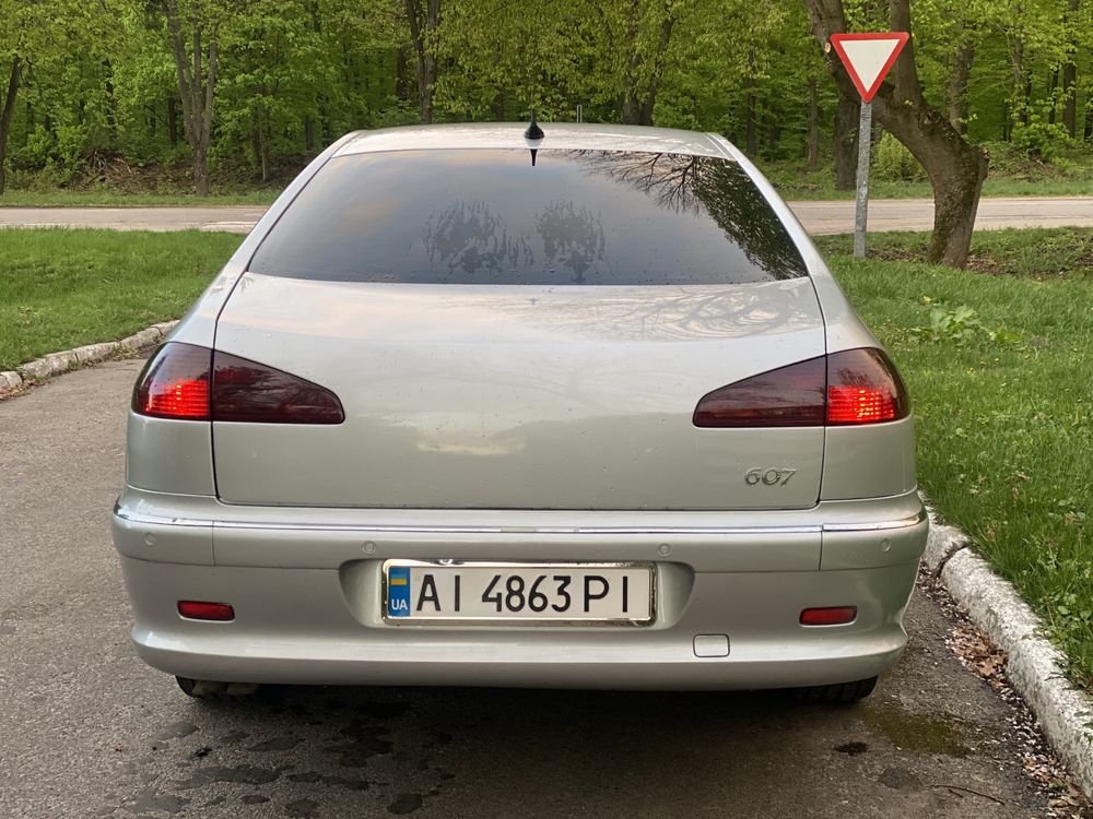 Продам Peugeot 607