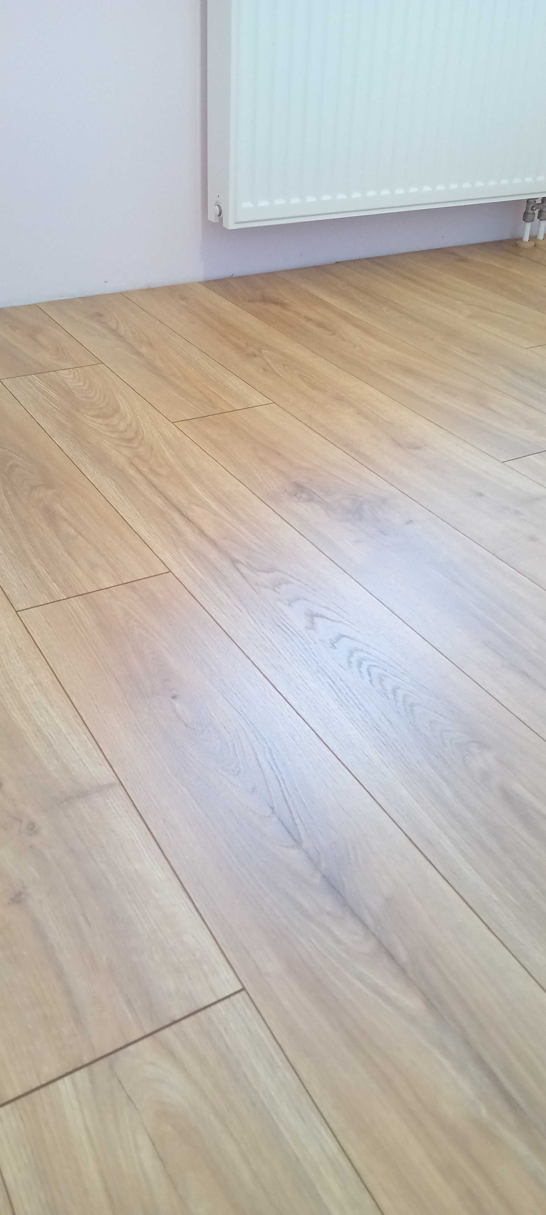 Panele SwissKrono Kronopol 12mm
