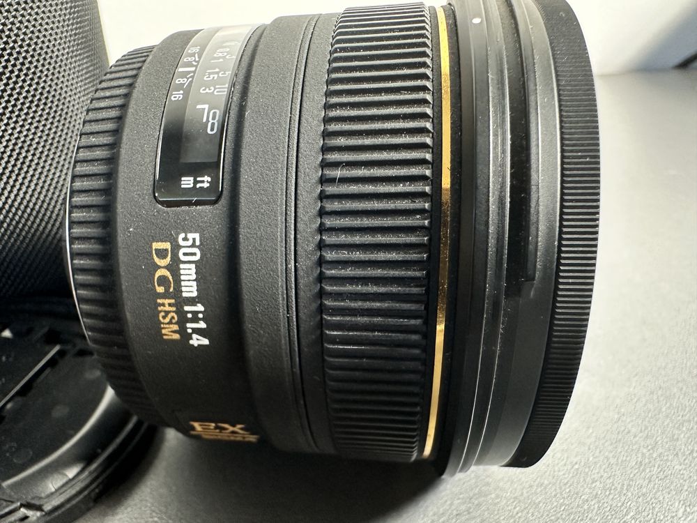 Obiektyw Sigma 50 1:4 EX DG HSM Nikon F stan jak nowy.