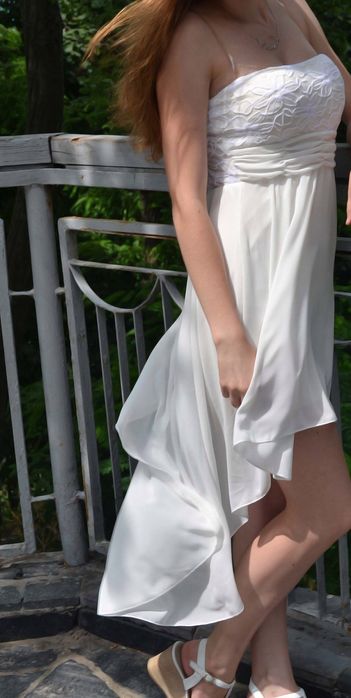 Шифонова сукня біла