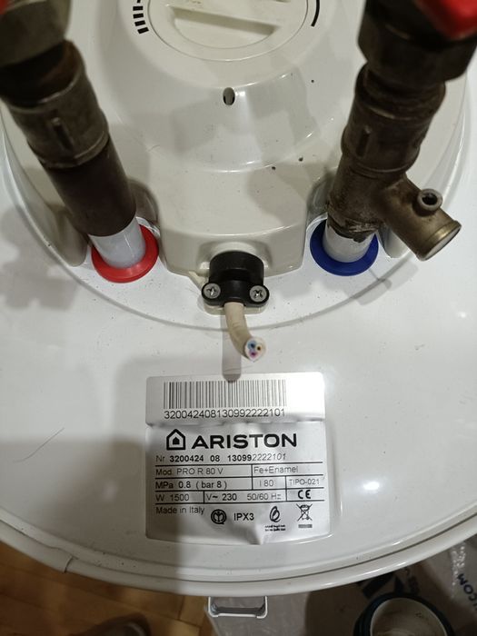 Електричний бойлер Ariston