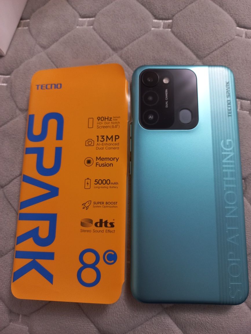 Телефон Tecno SPARK 8C