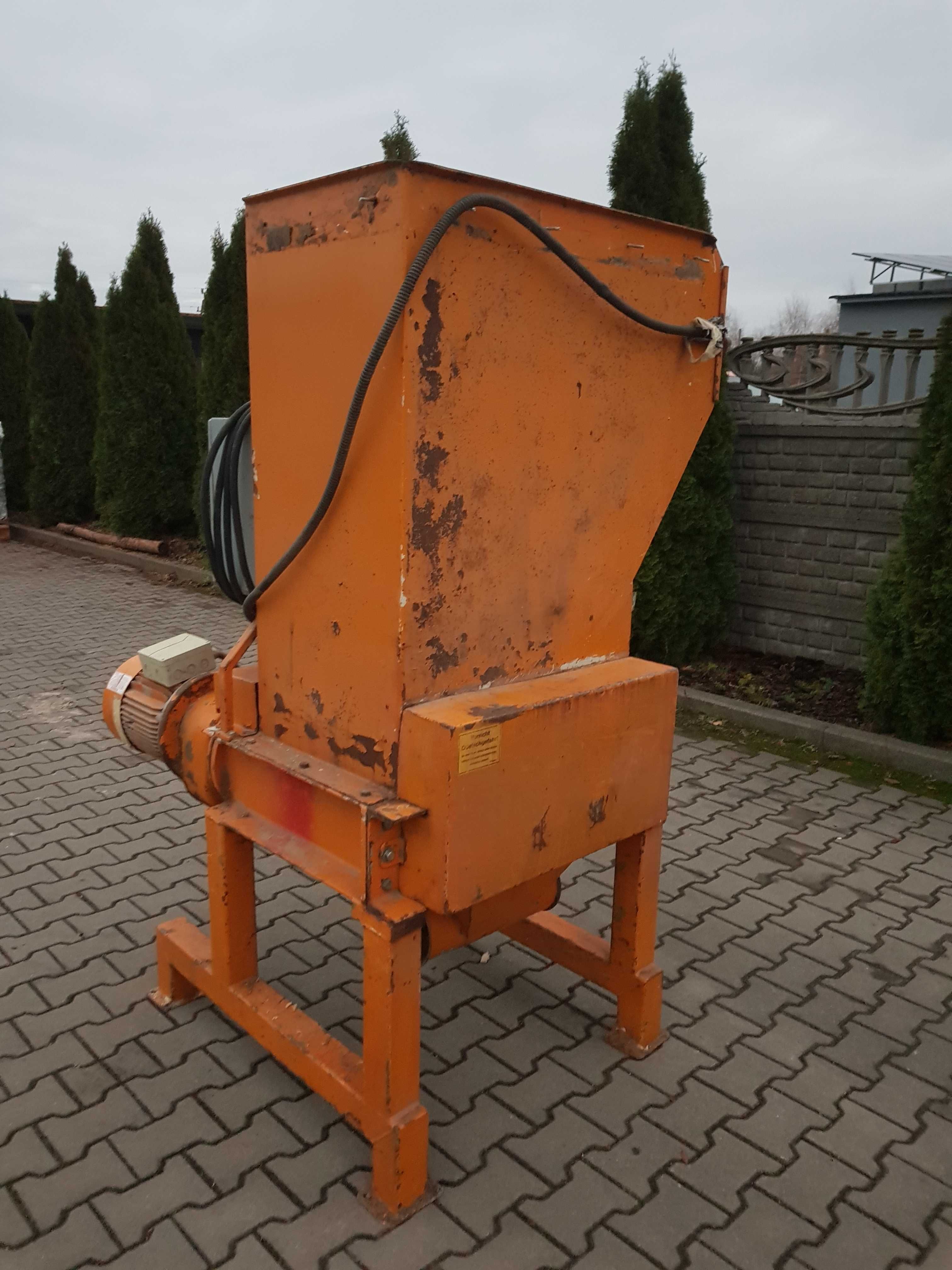 Rębak SCHUKO do odpadów drewnianych