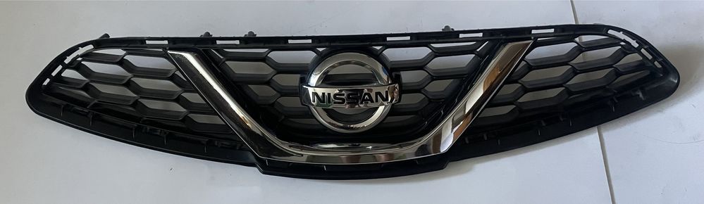 Nissan Micra K13 lift 13-17 / atrapa kratka grill zderzaka przód / ORG