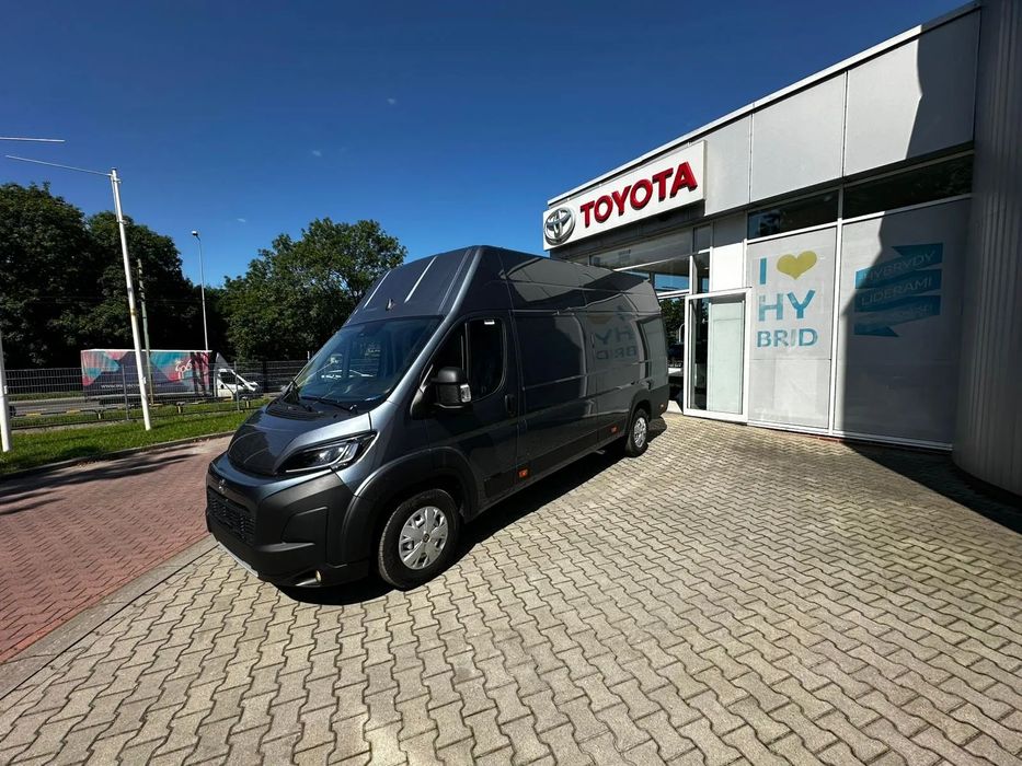 Toyota Proace Max L4H3  Toyota Proace Max L4H3 4D VAN 2.2D4D180 6M/T ACTIVE Drzwi 270° LEDy