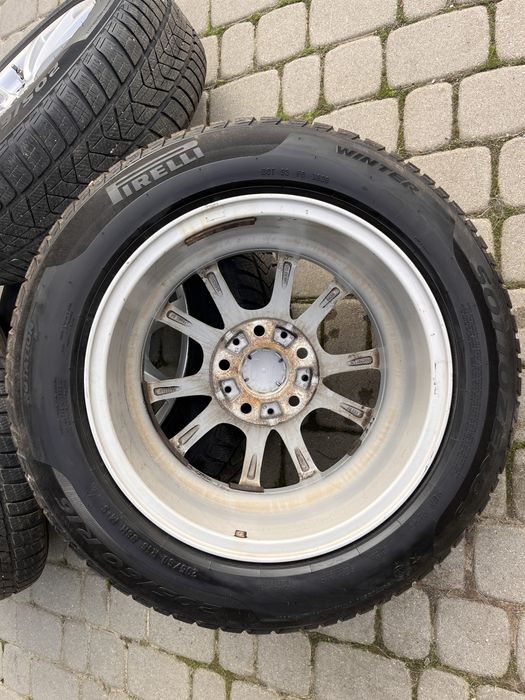 Koła zimowe BMW 16” 205/60/16 czujniki F30 PIRELLI 2022 opony run flat