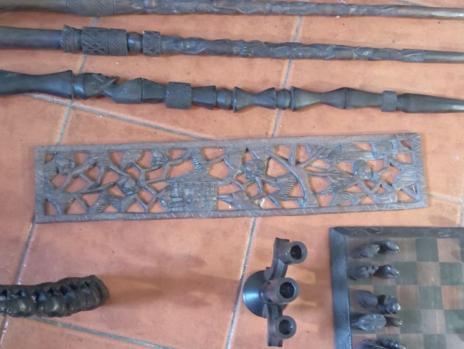 Artigos decoração em pau preto