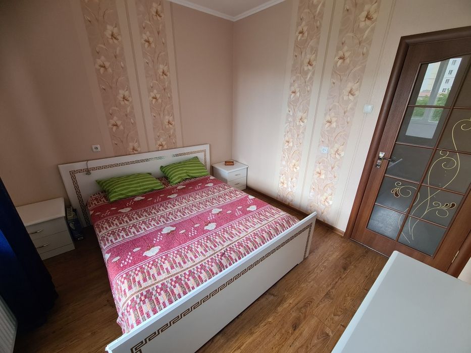 Продаю 2 комнатную квартиру  73 кв.м Северная звезда.