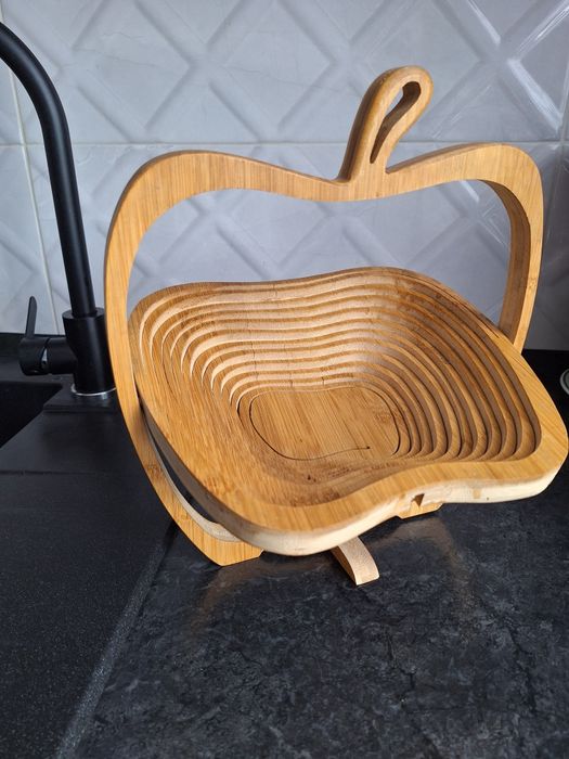 Drewniany koszyk na owoce