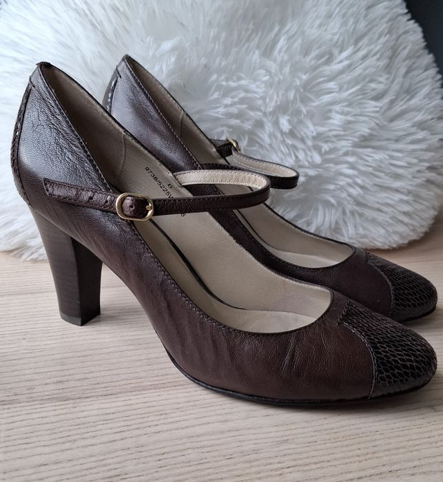 Czółenka skórzane Autograph r.39