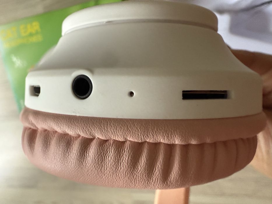 Бездротові складні навушники з мікрофоном і bluetooth с ушками и led