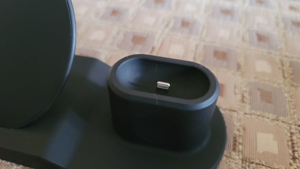 Зарядка бездротова