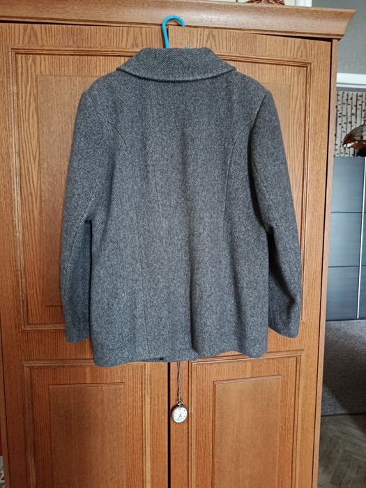 Komplet żakiet i spódnica.rozm.L.