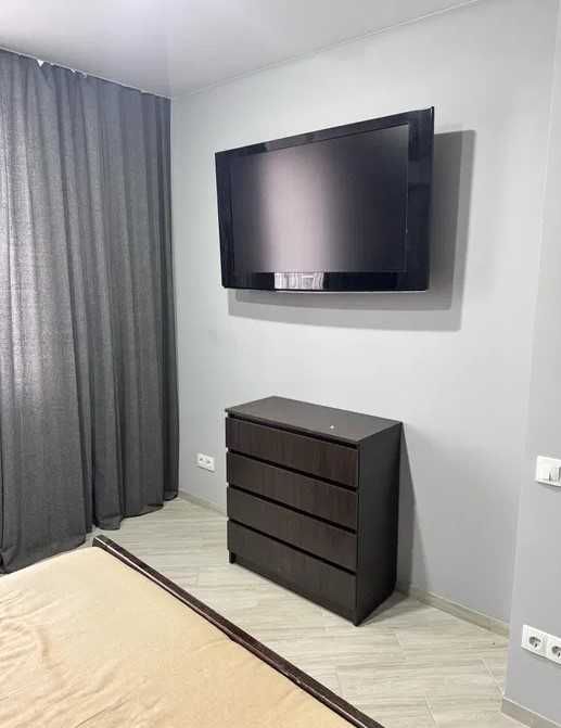 Срочно продам 1 к квартиру Новострой ЖК Птичка Козакевича Гидропарк DI