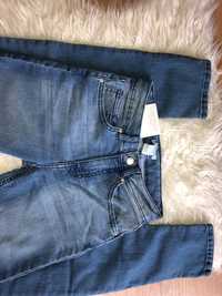 Nowe Niebieskie jeansy z efektem sprania H&M Rozmiar 32 XXS