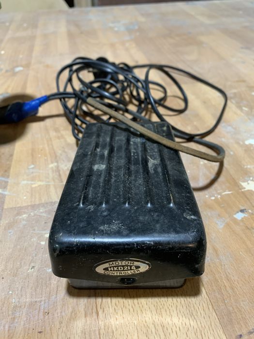 Оверлок, швейная машина