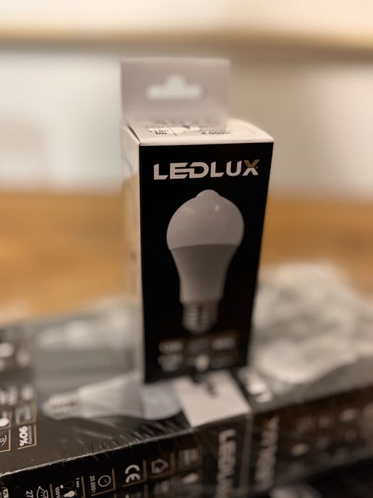 Zarowki LED z czujnikiem ruchu 12 W 1150 lm neutralna