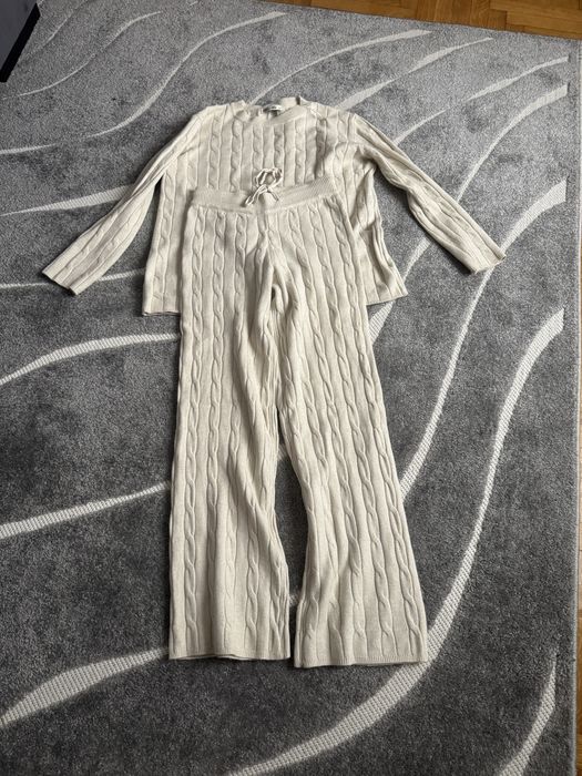 Костюм жіночий розмір універсальний колір беж