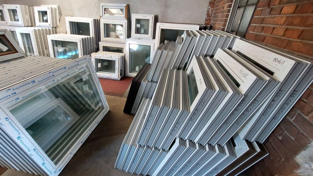 Skrzydła z okien PCV jako świetliki, przeszklenia, fix,