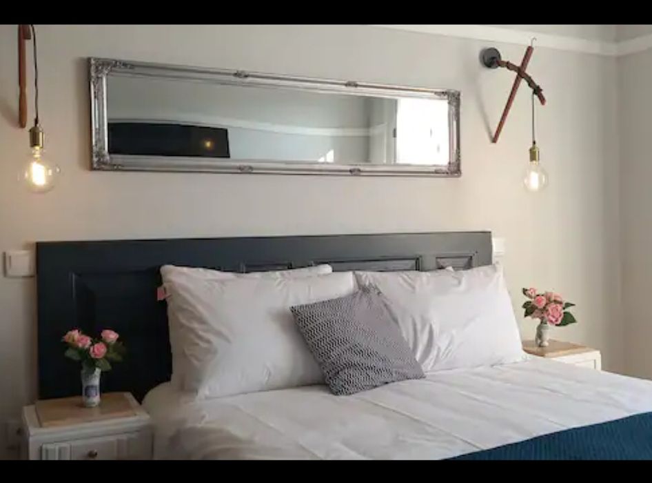 Portada em madeira antiga para decoração