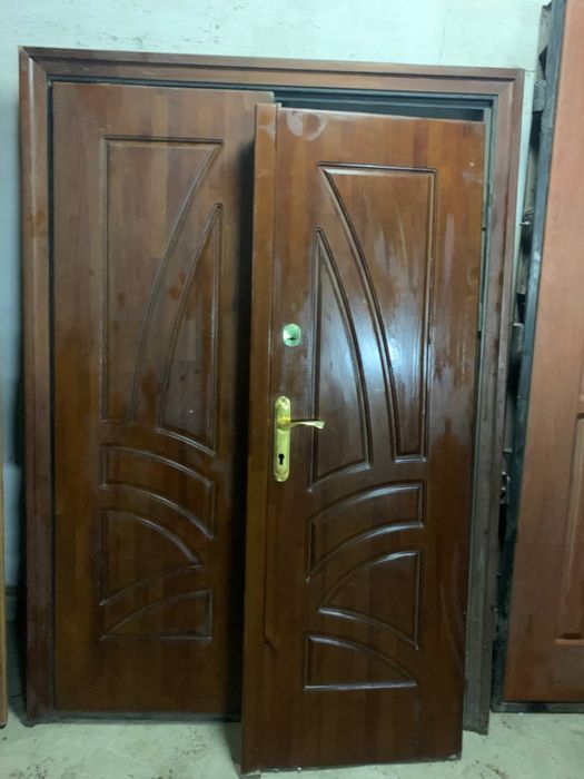 Двері нові вхідні Протиударні металеві дверка Броньовані двери