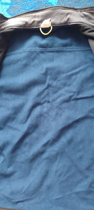 Продам весеннюю куртку