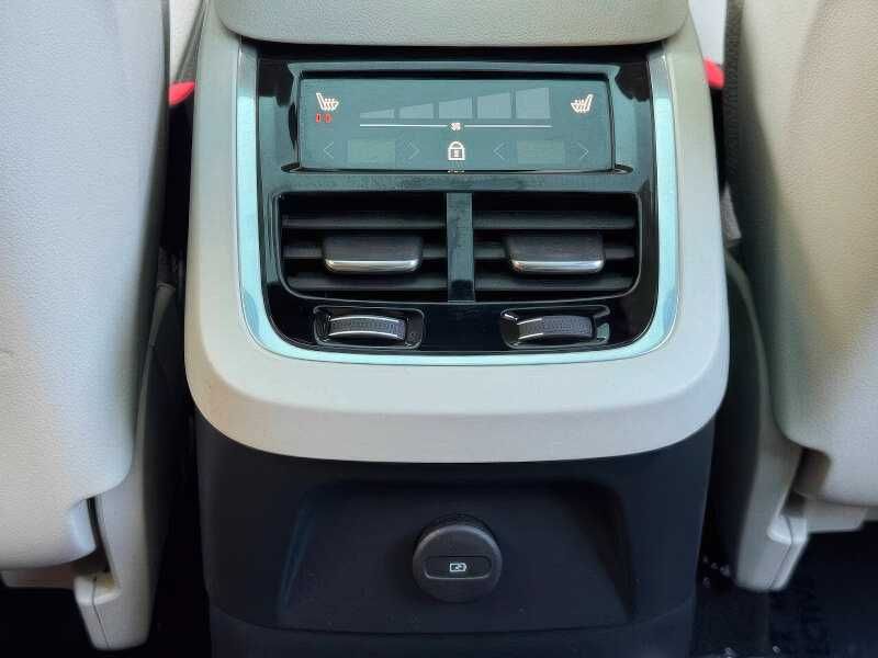 2023 Volvo XC90 Recharge T8