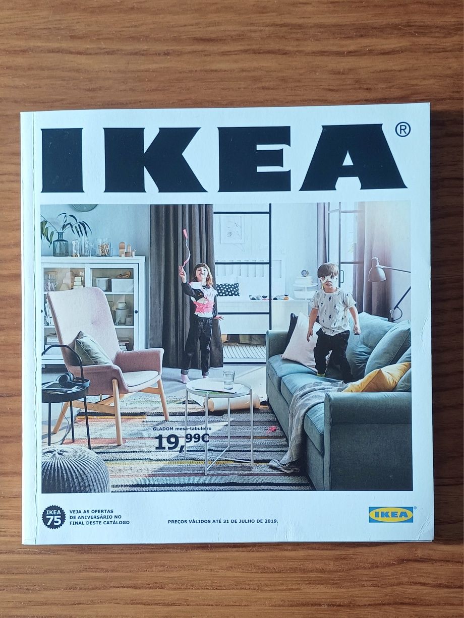 Catálogos IKEA 2016 e 2019