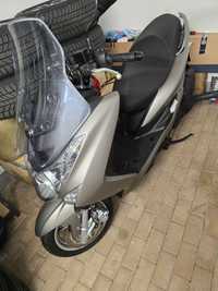 Yamaha Majesty S 125  2015 salon