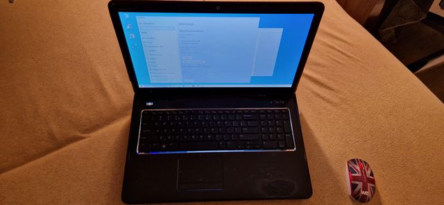 Laptop Dell Inspirion N7110 po modyfikacji
