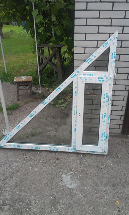 9Продам металопластикове вікно