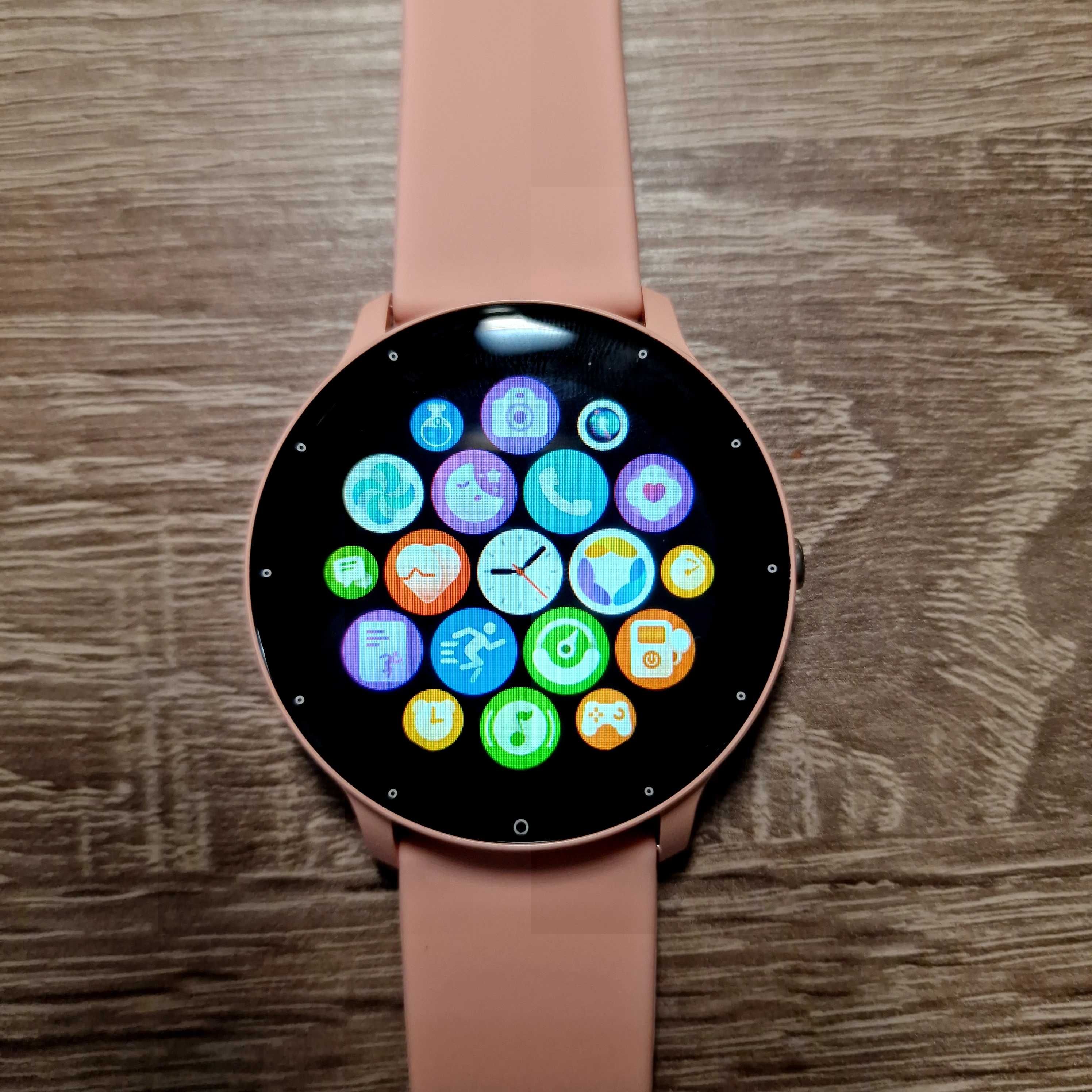 Piękny Damski Smartwatch z różowym paskiem