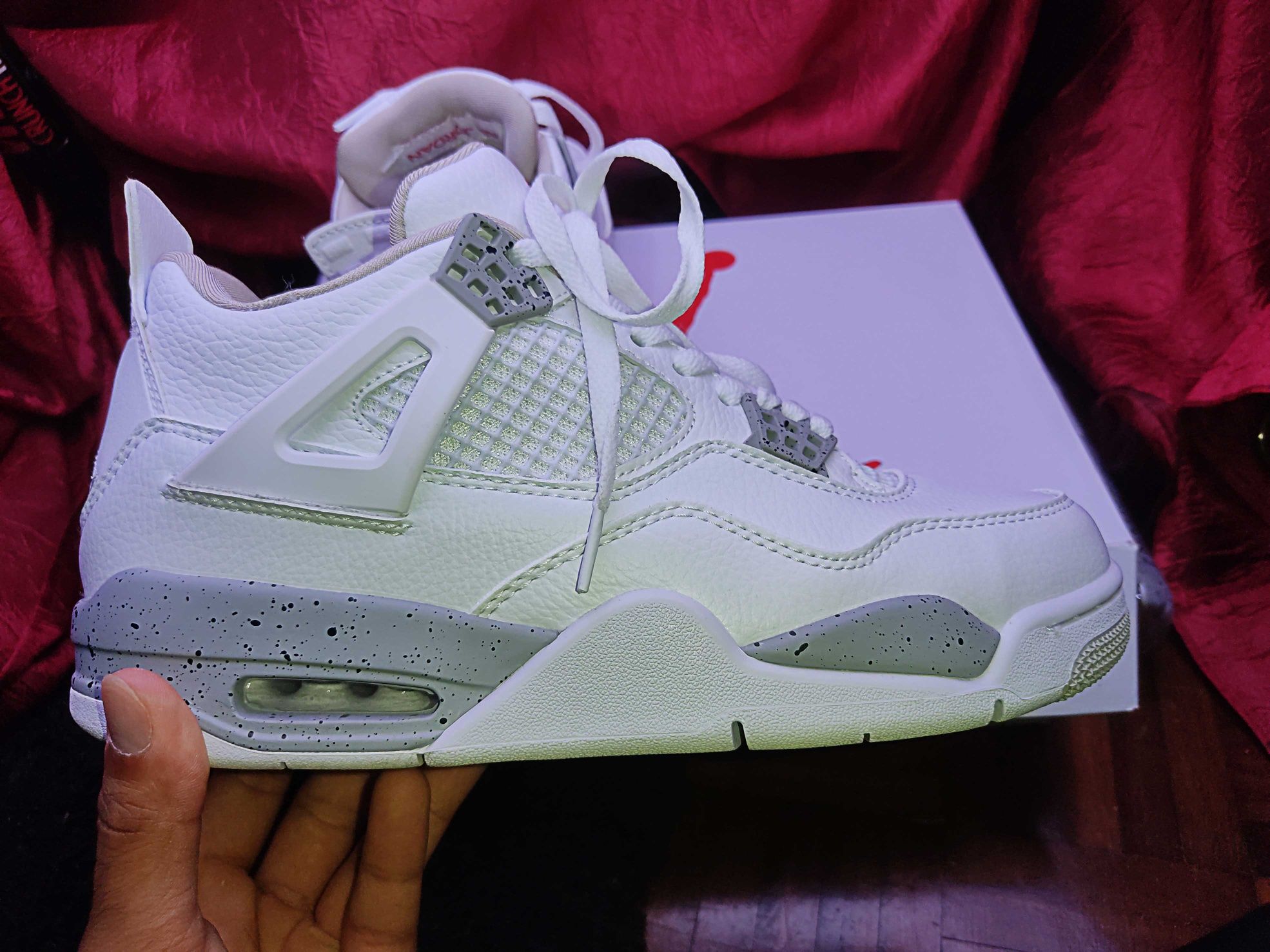 Tênis Jordan 4 retro