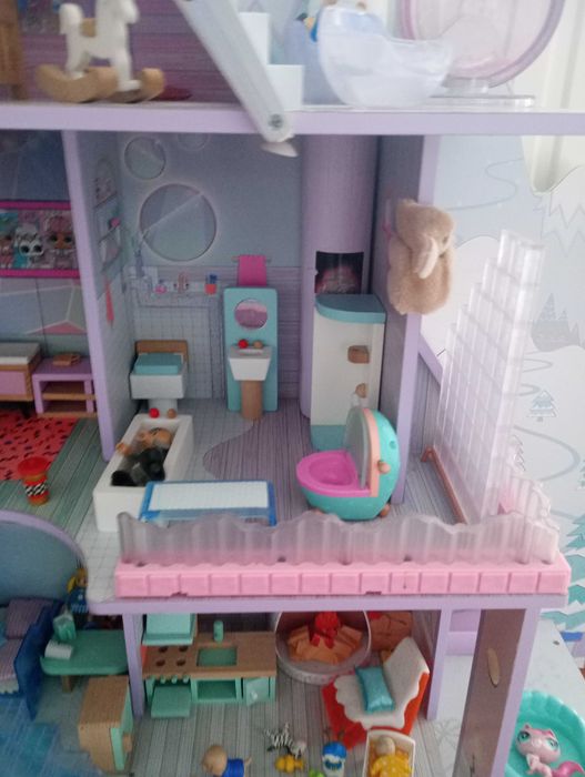 Domek dla lalek piękny