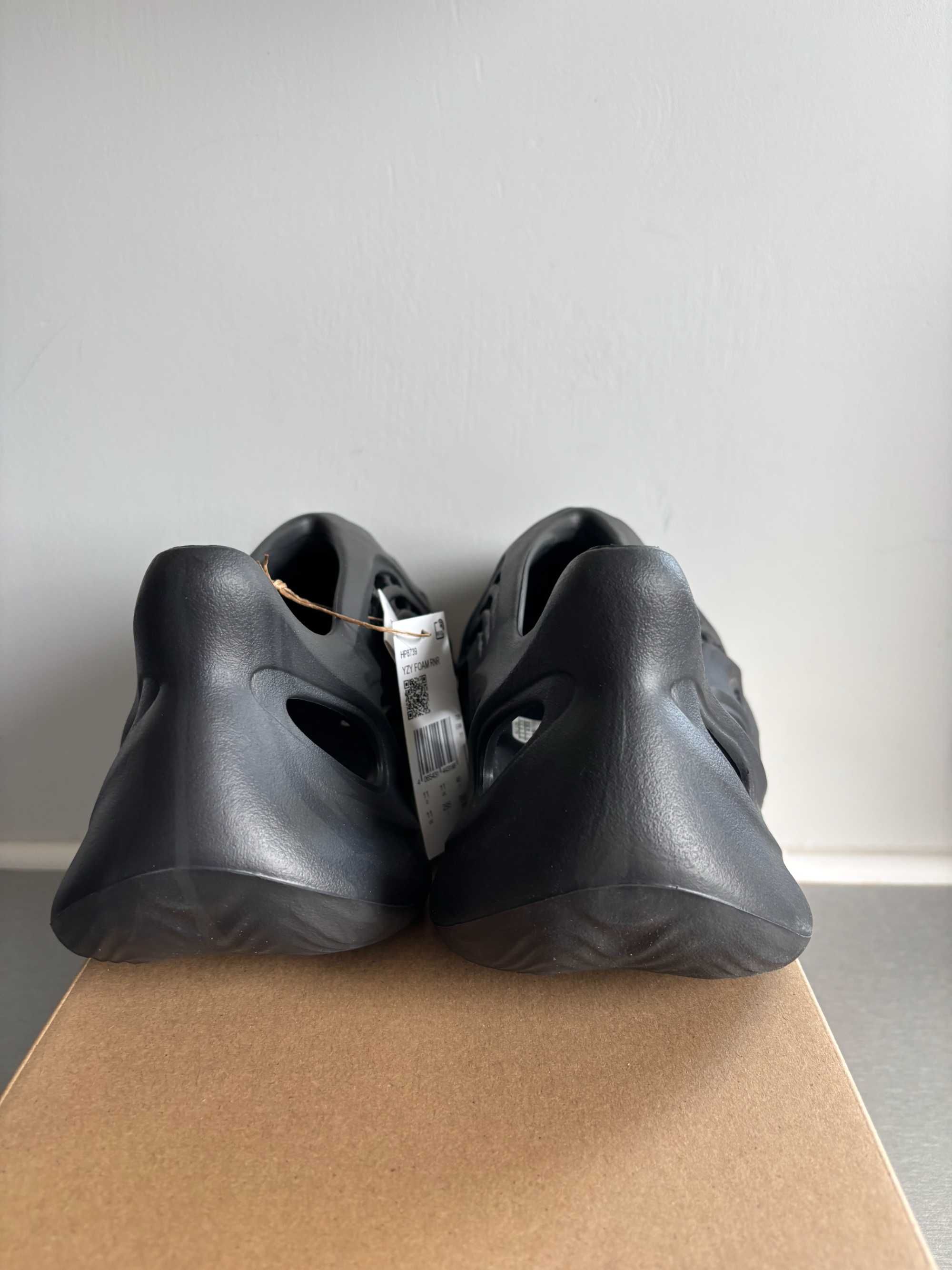 Buty Klapki Yeezy Foam Runner Onyx 46 HP8739