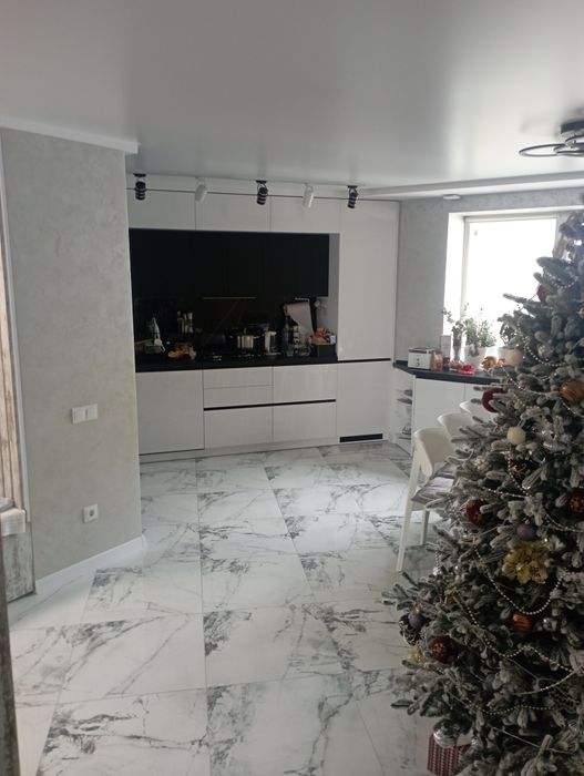 Ремонт квартир якісно.Декоративні штукатурки,Плитка, шпаклювання