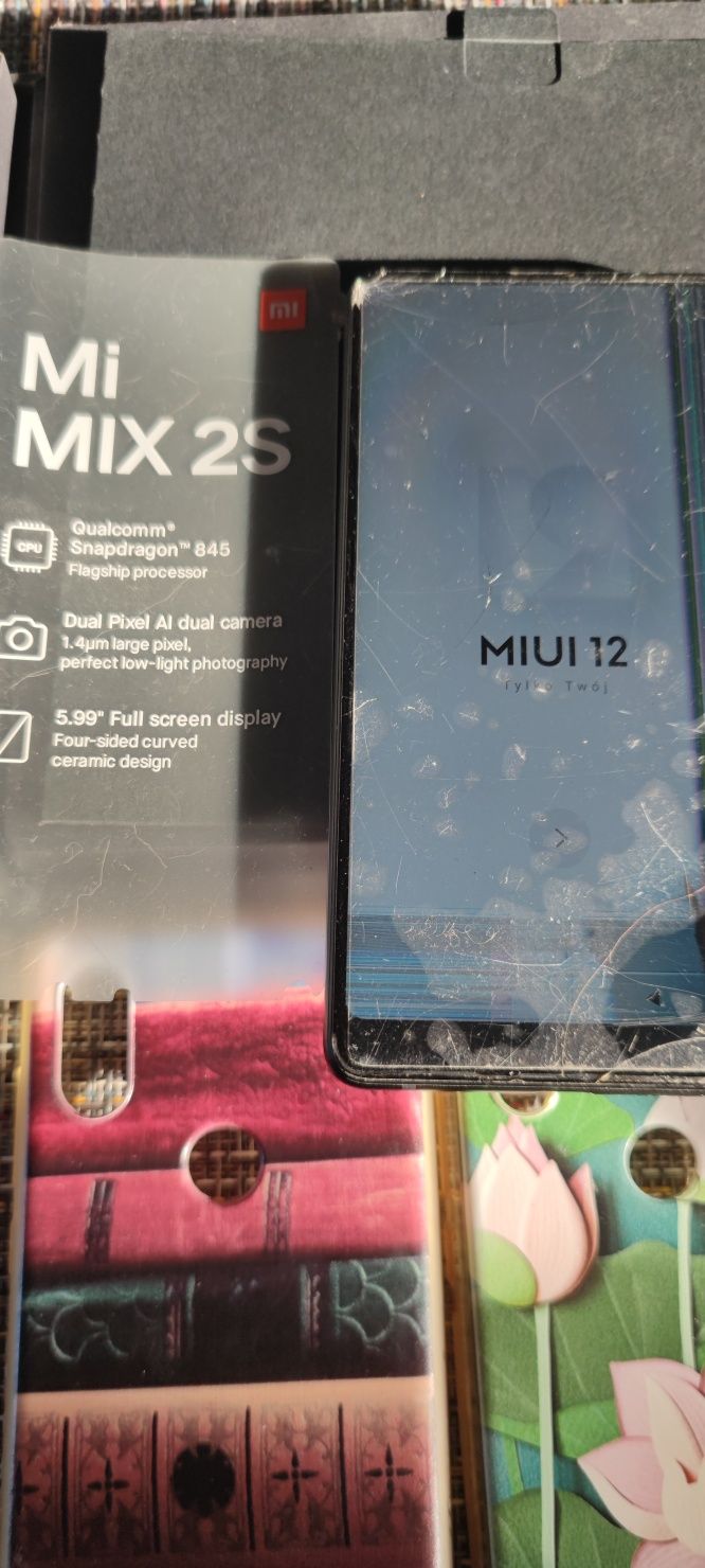 Telefon komórkowy MI Mix 2S uszkodzony wyświetlacz