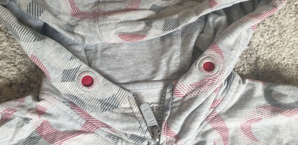 Bluza z kapturem zapinana na zamek suwak