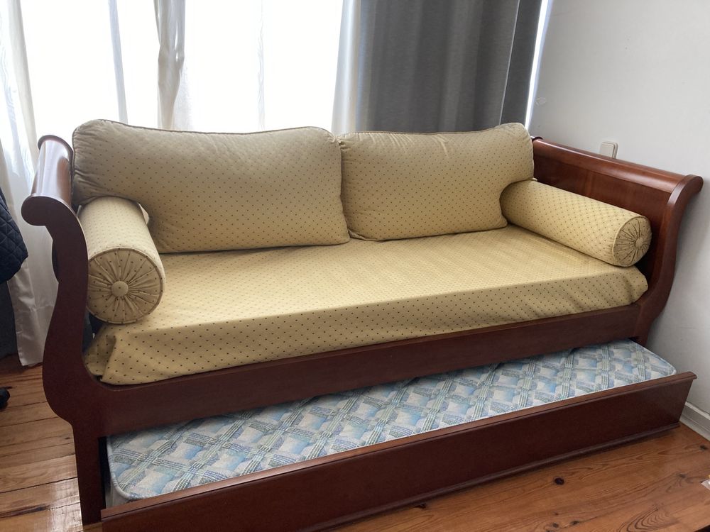 Sofá cama Cerejeira