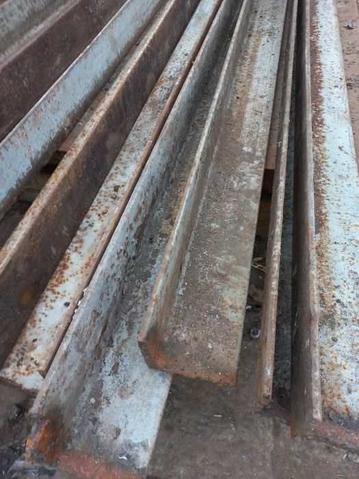 Уголок метал 140мм