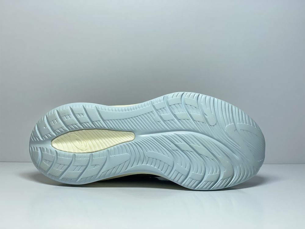 41.5-26см ОРИГІНАЛ 100% Кросівки ASICS GEL-CUMULUS 26 1012B599